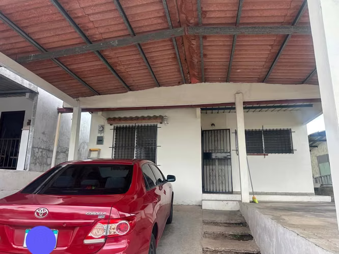 Alquiler de Casa en Altos de Cerro Viento VACIA