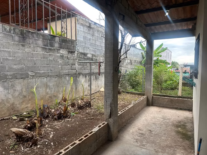 Alquiler de Casa en Altos de Cerro Viento VACIA