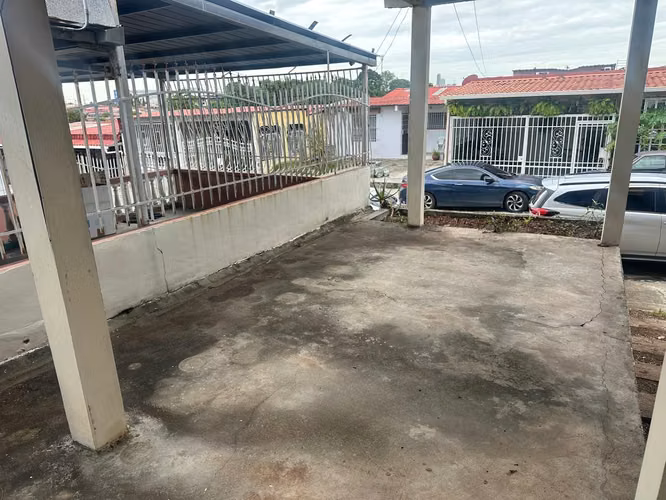 Alquiler de Casa en Altos de Cerro Viento VACIA