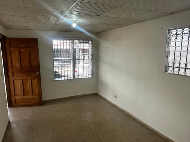 Alquiler de Casa en Altos de Cerro Viento VACIA