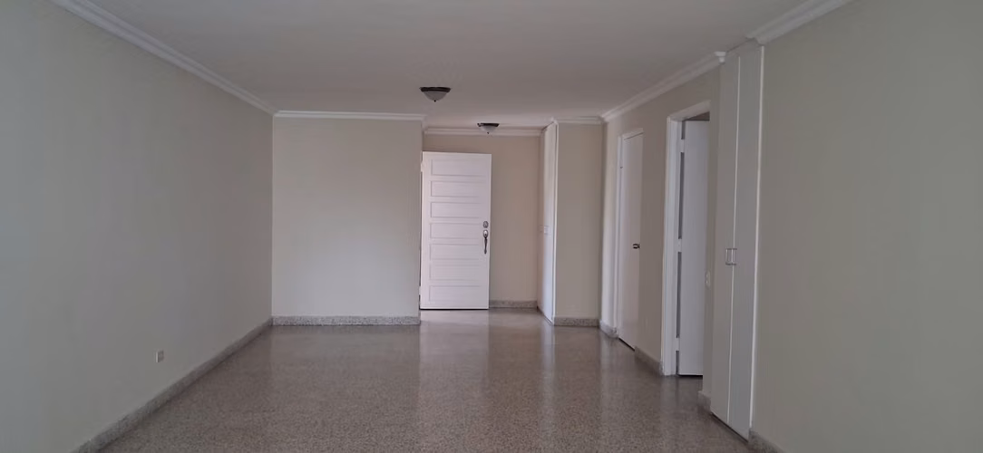SE ALQUILA APTO EN BELLA VISTA