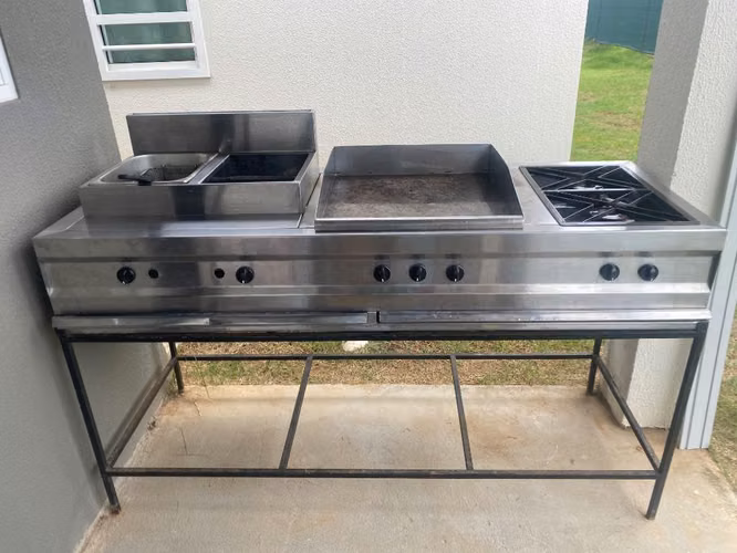 Venta de estufa para cocina restaurante o fonda  y congelador