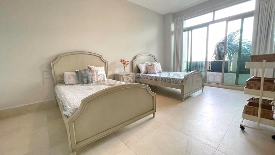 Apartamento en Venta en Amador Causeway. ALTOS DE AMADOR | 3 Parkings + Gran Depósito