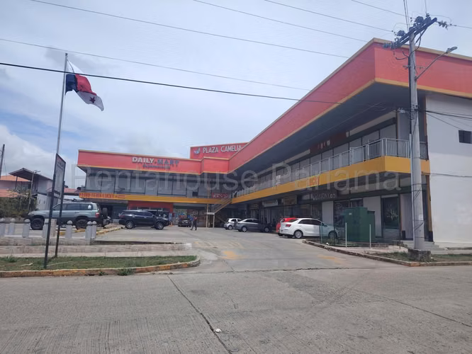 VENTA DE LOCAL LAS CUMBRES GM