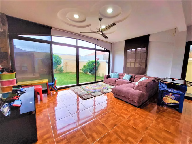 Se Vende Casa en Las Cumbres KA26-4499