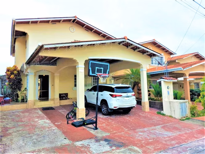 Se Vende Casa en Las Cumbres KA26-4499
