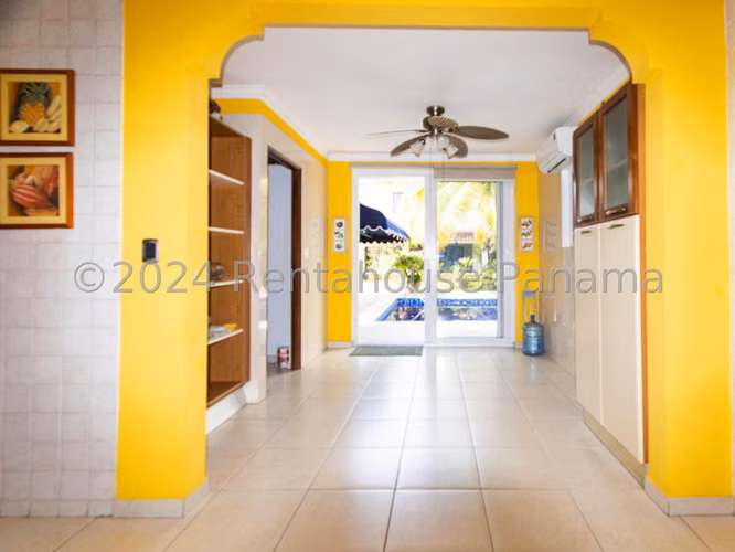 VENTA DE CASA EN CAMINO DE CRUCES ANCON HQ