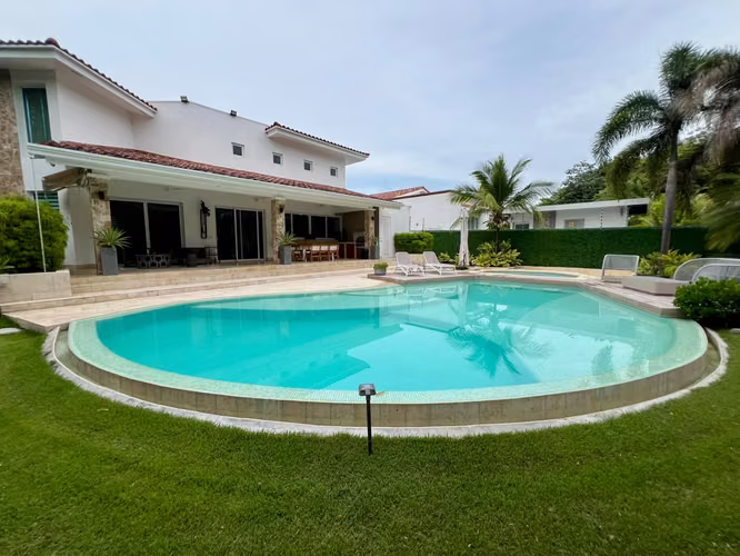 PUNTA BARCO VILLAGE CASA con Suite Principal Privada en Planta Alta