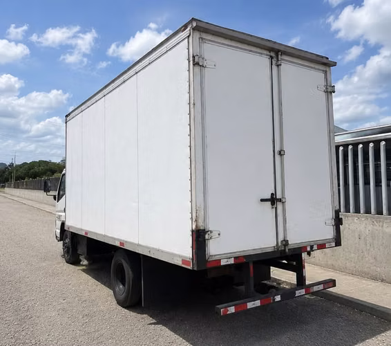 Mitsubishi Canter Fuso 2015 - Negociable