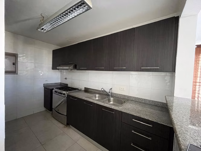 VENDO GANGA LINDO APARTAMENTO EN EDISON PARK