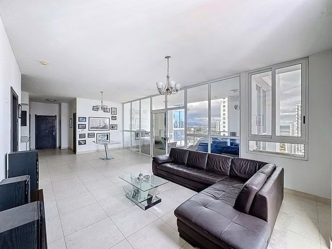 VENDO EXCLUSIVO APARTAMENTO EN SAN FRANCISCO