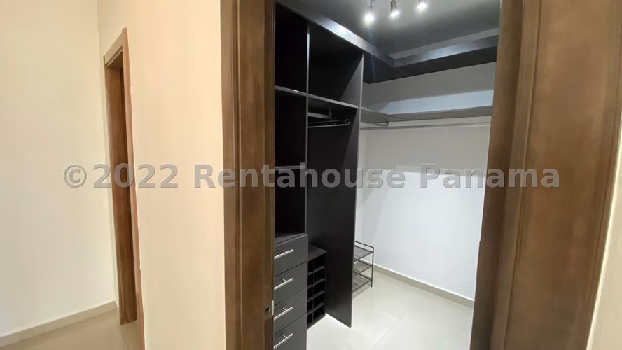 Alquilo Apartamento amoblado en San Franciso EC