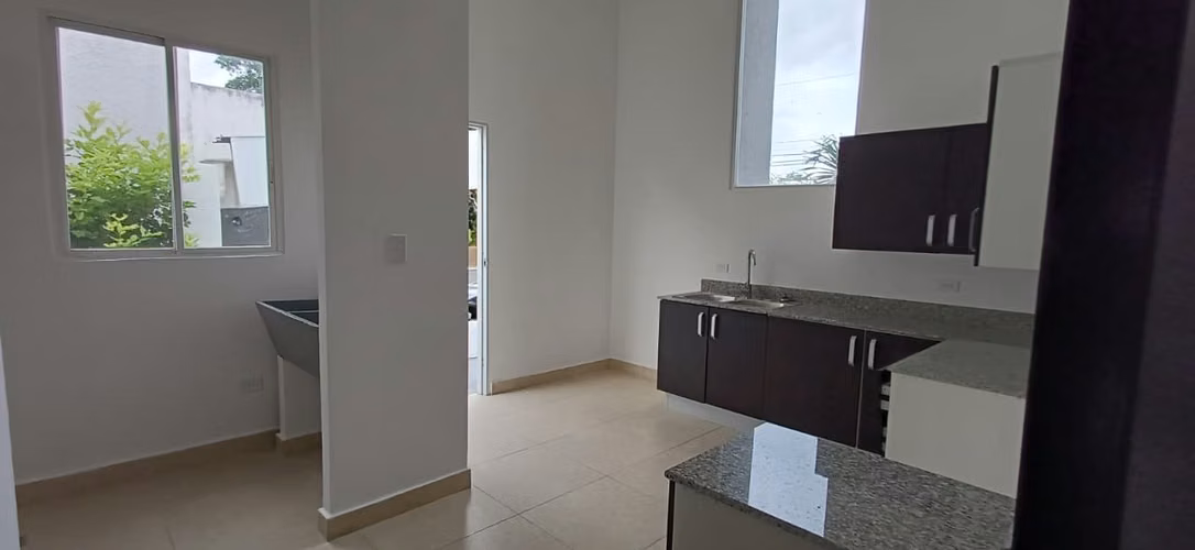 VENDO CASA. CORONADO. PLAYA. NUEVA. GARITA DE SEGURIDAD.