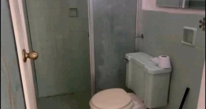 TUMBA MUERTO / OPORTUNIDAD / CASA 3 REC 2 BAÑOS / TERRAZA