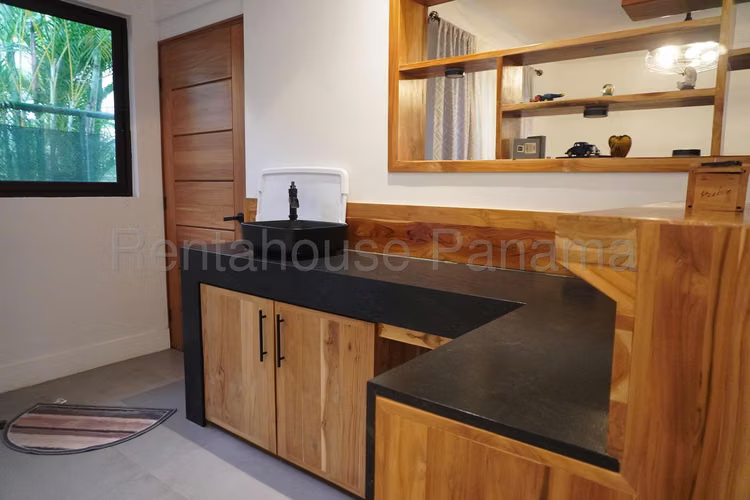 Casa en Venta Área exclusiva de Calyton