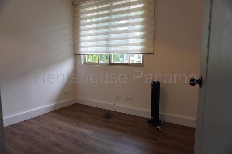 Casa en Venta Área exclusiva de Calyton