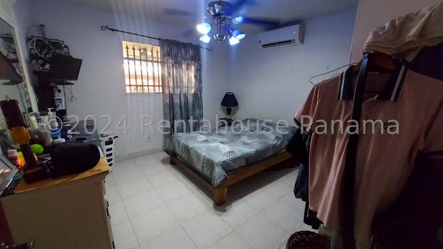 264553. Se vende casa en Praderas del Rocio, 3 recamaras, 2 baños, terraza