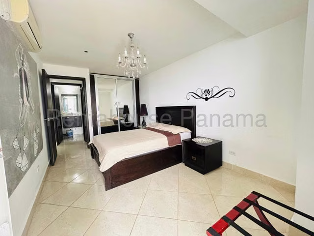 Oportunidad Apartamento en Playa Corona - Ibiza Condo 26YCG2578