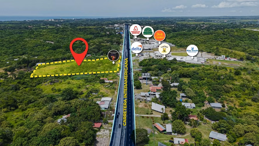 Venta de terreno comercial sobre la Interamericana en Coronado
