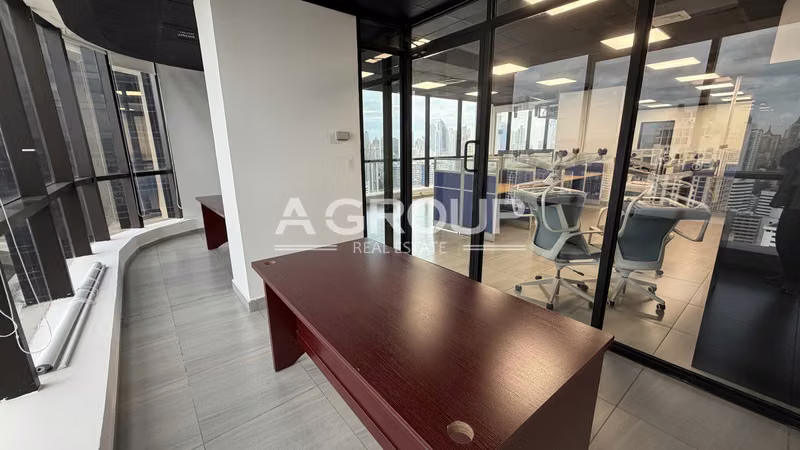 Plaza Banco General - Calle 50 - Se Alquila oficina amoblada