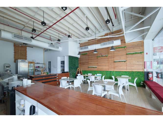 AV BALBOA / LOCAL COMERCIAL / BALBOA BOUTIQUES / 147M / ESQUINA - Imagen 2