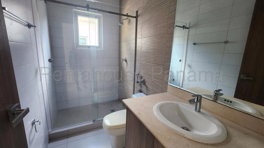 Casa en Venta en Altos de Panamá AFC 26-4904