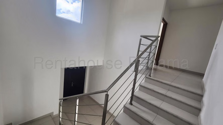 Casa en Venta en Altos de Panamá AFC 26-4904