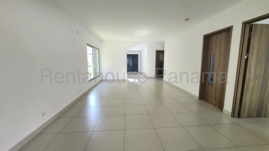 Casa en Venta en Altos de Panamá AFC 26-4904