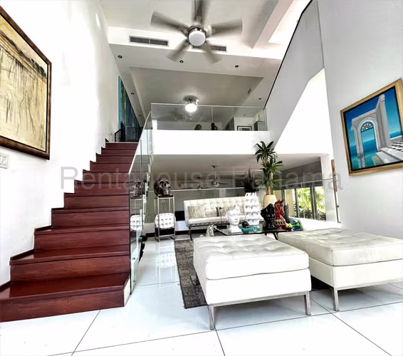 Casa en Venta en Altos de Golf AFC 26-2404