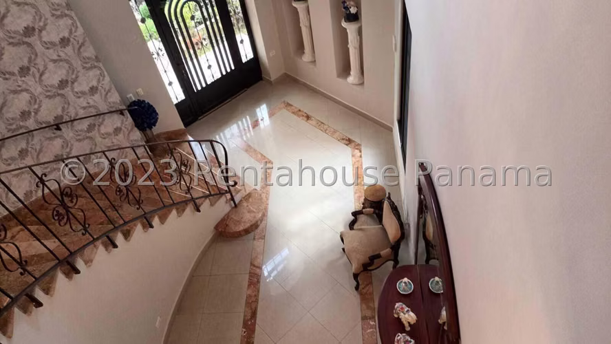Casa en Venta en Altos de Panamá AFC 24-1637
