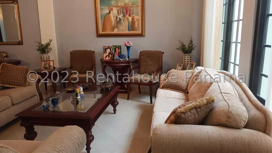 Casa en Venta en Altos de Panamá AFC 24-1637