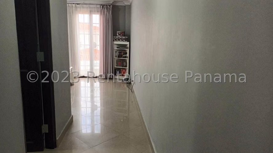 Casa en Venta en Altos de Panamá AFC 24-1637
