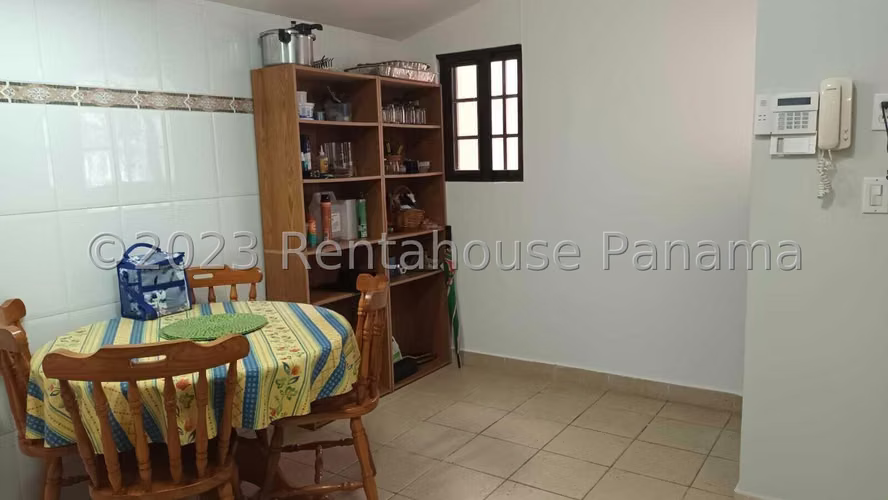 Casa en Venta en Altos de Panamá AFC 24-1637