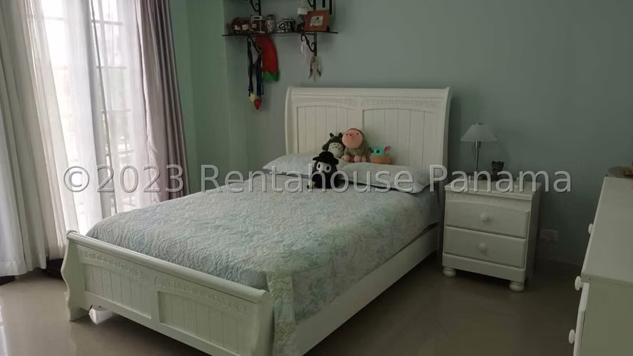 Casa en Venta en Altos de Panamá AFC 24-1637