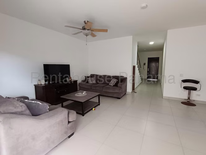 VIVA YA! EN ALTOS DE PANAMA VENTA ALTOS DEL PARQUE CON LÍNEA BLANCA ESM
