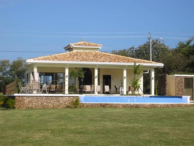 Súper oportunidad terreno en Punta Chame Ph La Colonia