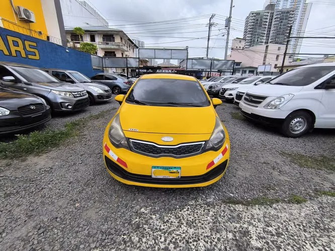 KIA RIO AÑO 2014 AUTOMATICO TAXI