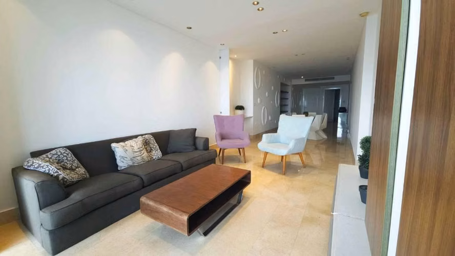 Alquiler de apartamento amoblado - Imagen 2