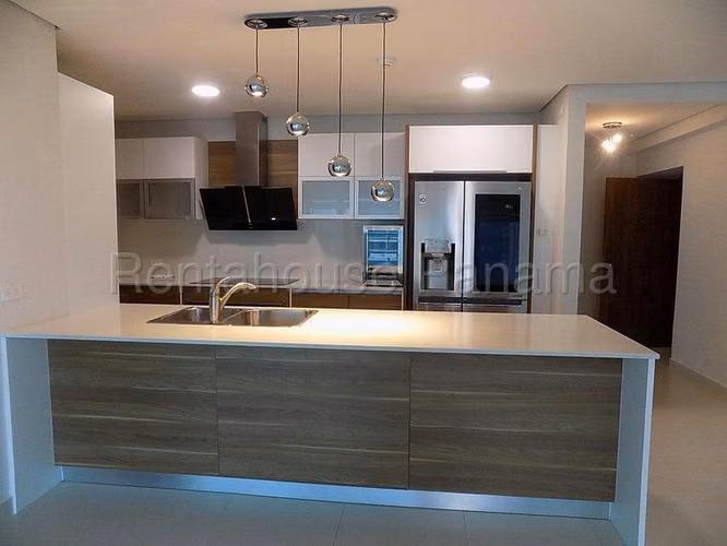 Alquiler de Apartamento en Costa del Este Ph Parkside NS
