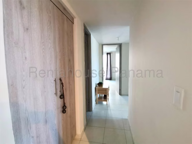 Alquiler de apartamento en Torres de Versalles 26MVCH7137