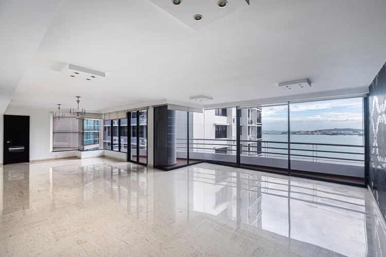 VENTA Apto en PH LOS DELFINES, Avenida Balboa