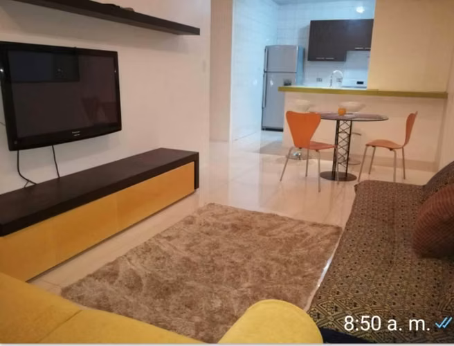 Lindo, Elegante Apartamento amoblafo en Marbella Tel .