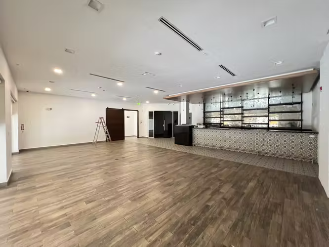 Local Comercial en Alquiler en Obarrio - 453m² Listo para Restaurante, Discoteca o Eventos - AF