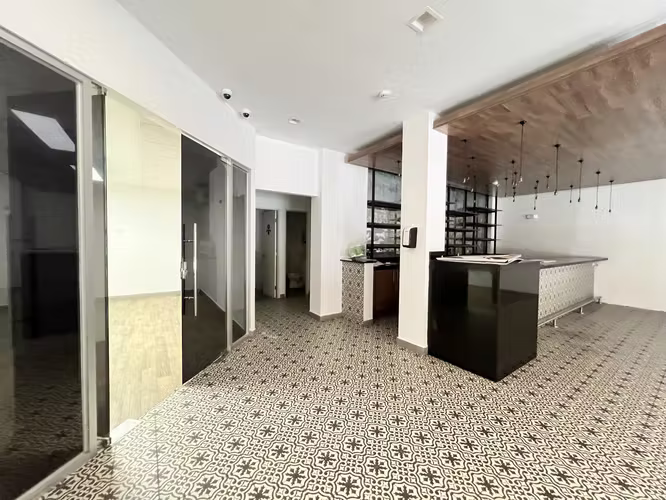 Local Comercial en Alquiler en Obarrio - 453m² Listo para Restaurante, Discoteca o Eventos - AF