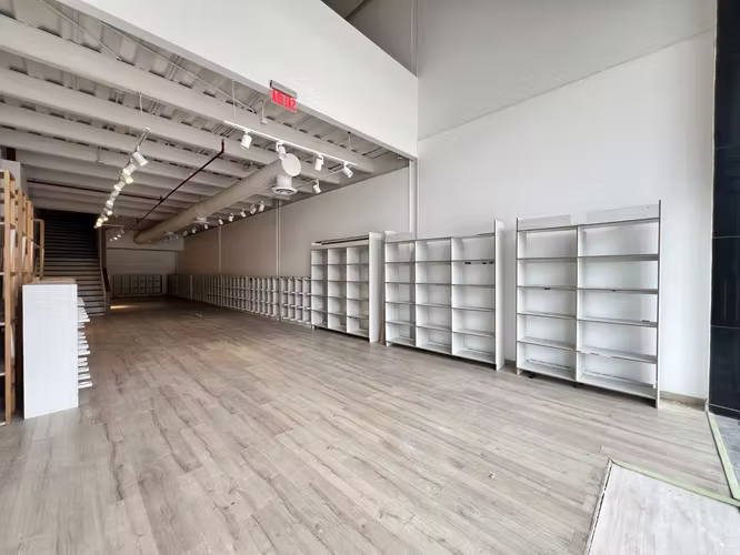 Local Comercial en Alquiler en Obarrio - 260m² Listo para Ocupar - AF - Imagen 3