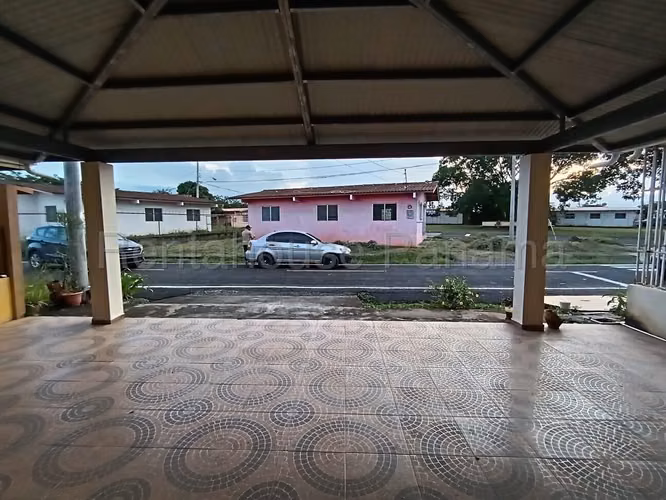 Se Vende Casa en Chitré LA27-328 - Imagen 4