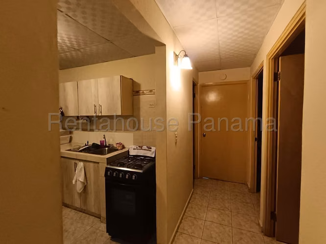 Se Vende Casa en Chitré LA27-328 - Imagen 10