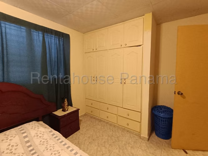 Se Vende Casa en Chitré LA27-328 - Imagen 13