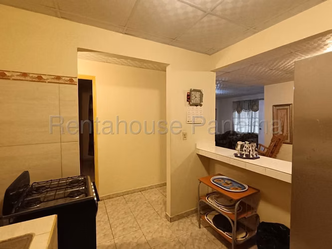 Se Vende Casa en Chitré LA27-328 - Imagen 9