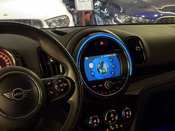 MINI Cooper Countryman 2019